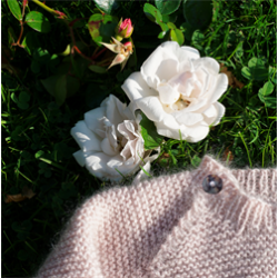 PETITE FLUFFY SWEATER